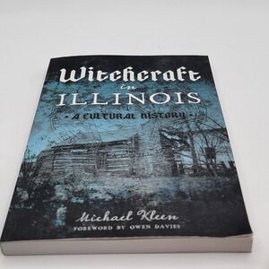 Michael Kleen Witchcraft in Illinois A Cultural History Paperback 2017 Good